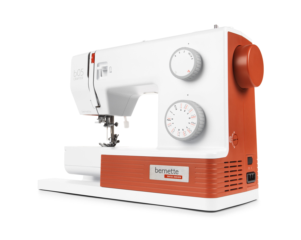Швейная машина BERNETTE b 05 CRAFTER 