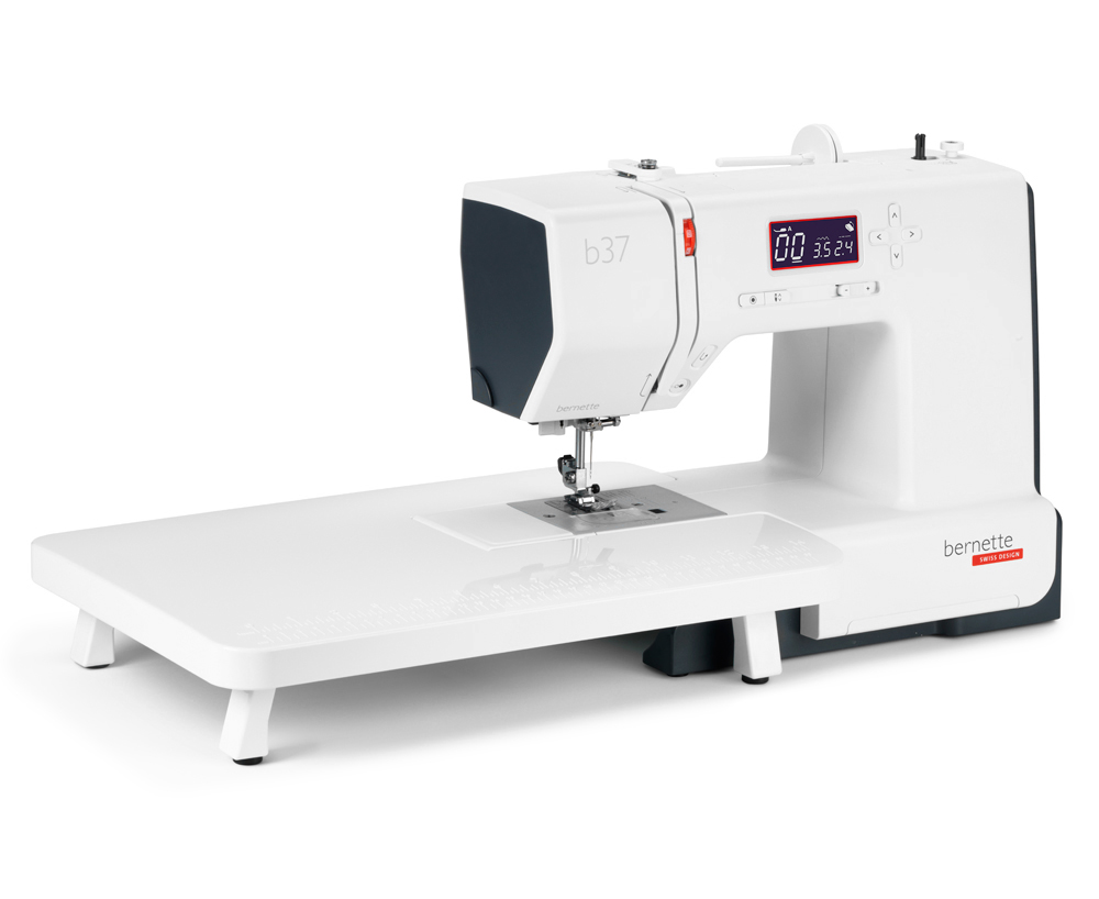 Швейная машина BERNETTE b37 