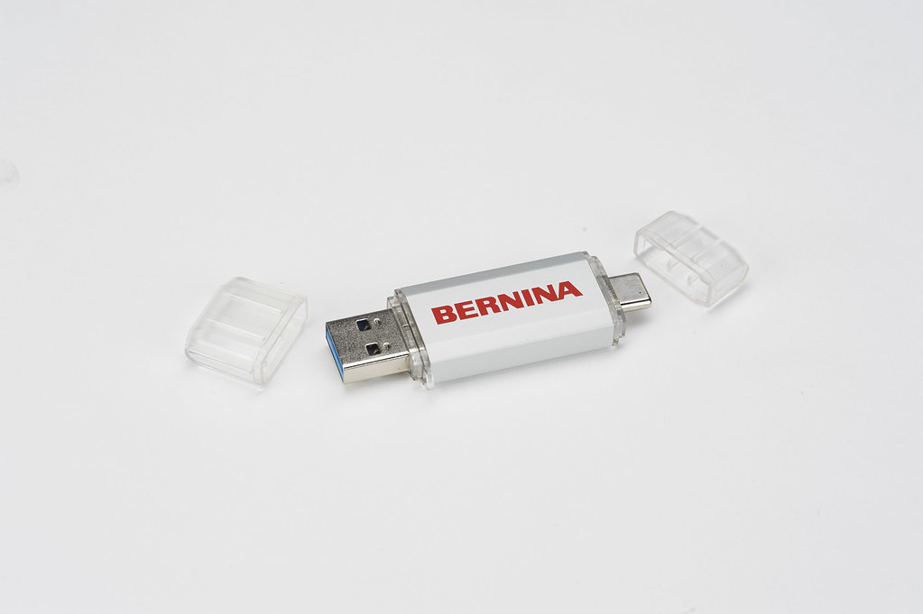 Bernina Накопитель информации USB-Stick 16GB C3 D E F