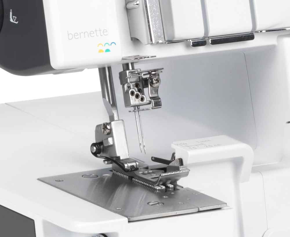 Коверлок BERNETTE Funlock b48 