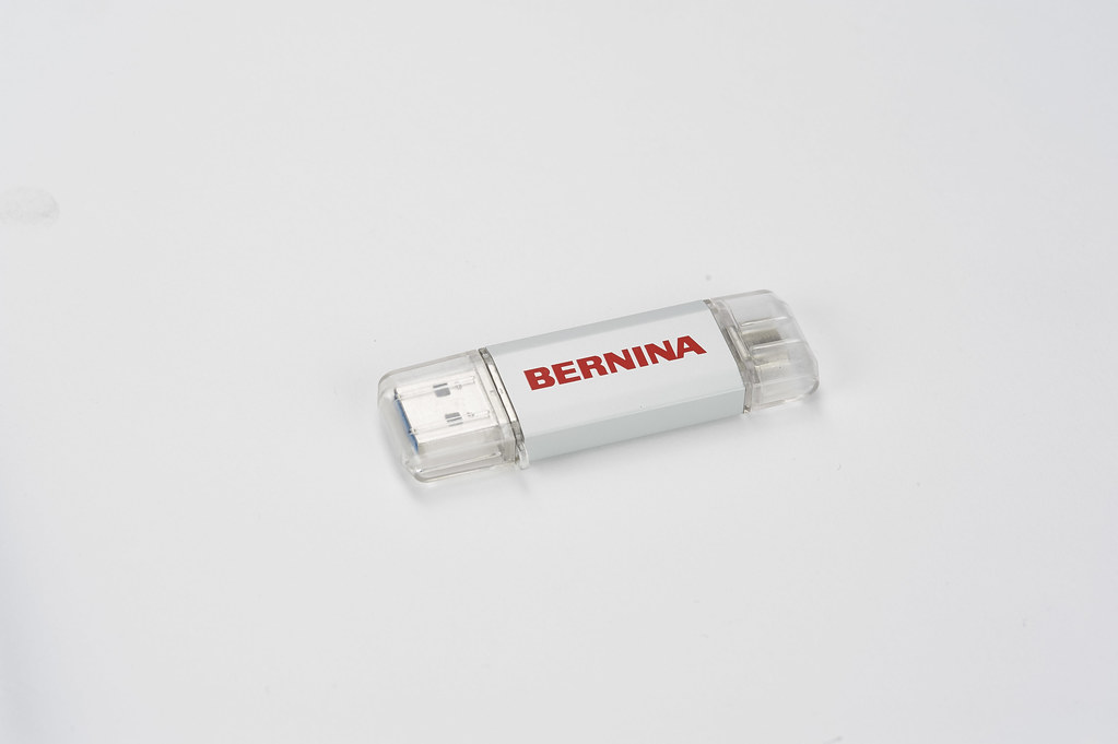 Bernina Накопитель информации USB-Stick 16GB C3 D E F