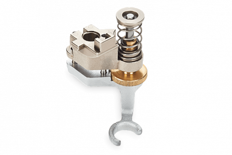 Bernina Лапка для шв. маш. №73 регулируемая для стежки Bernina Лапка для шв. маш. №73 регулируемая для стежки