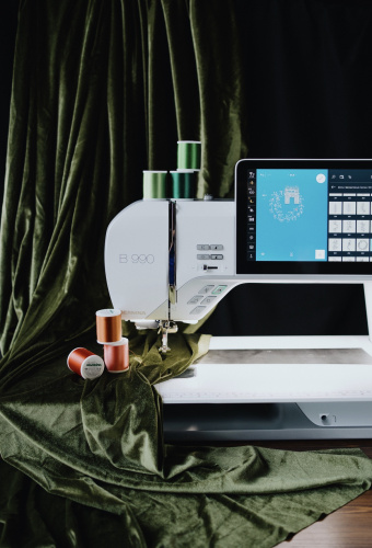 Швейно-вышивальная машина BERNINA B990 
