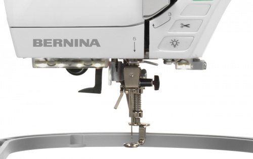 Вышивальная машина BERNINA 500 