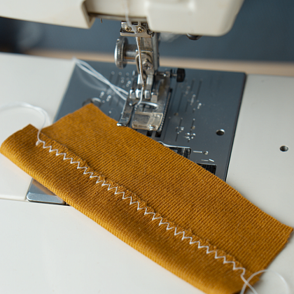 Как шить трикотаж на обычной швейной машине: эластичные трикотажные швы