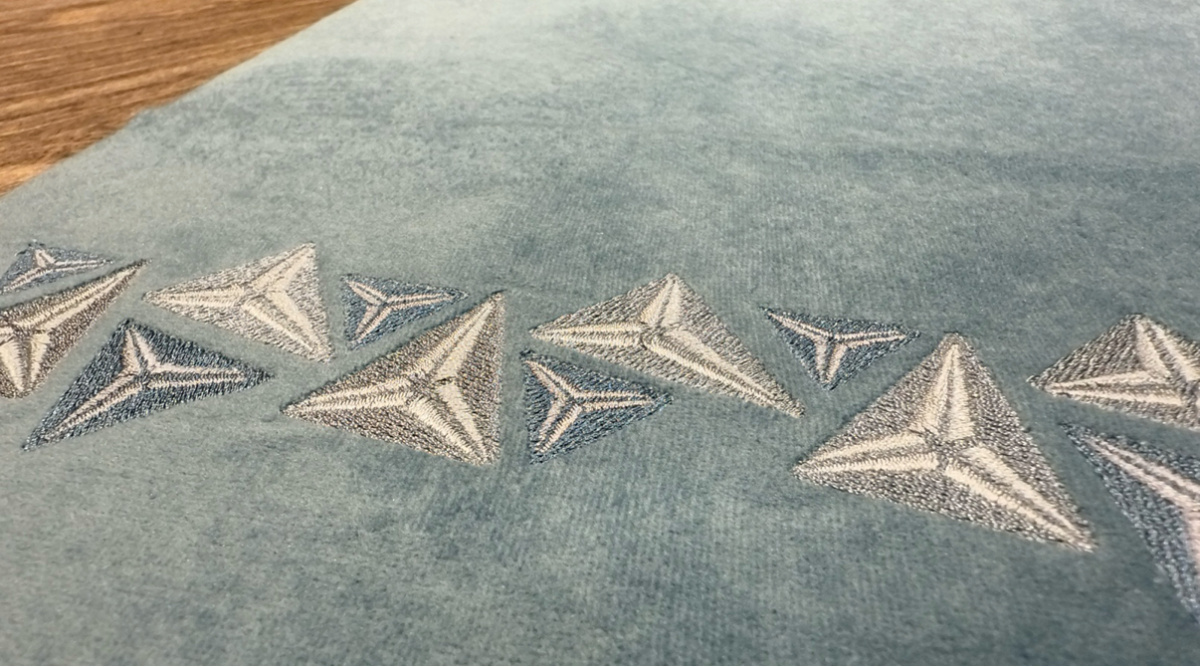 ВЫШИВКА НА ТКАНЯХ С ВОРСОМ