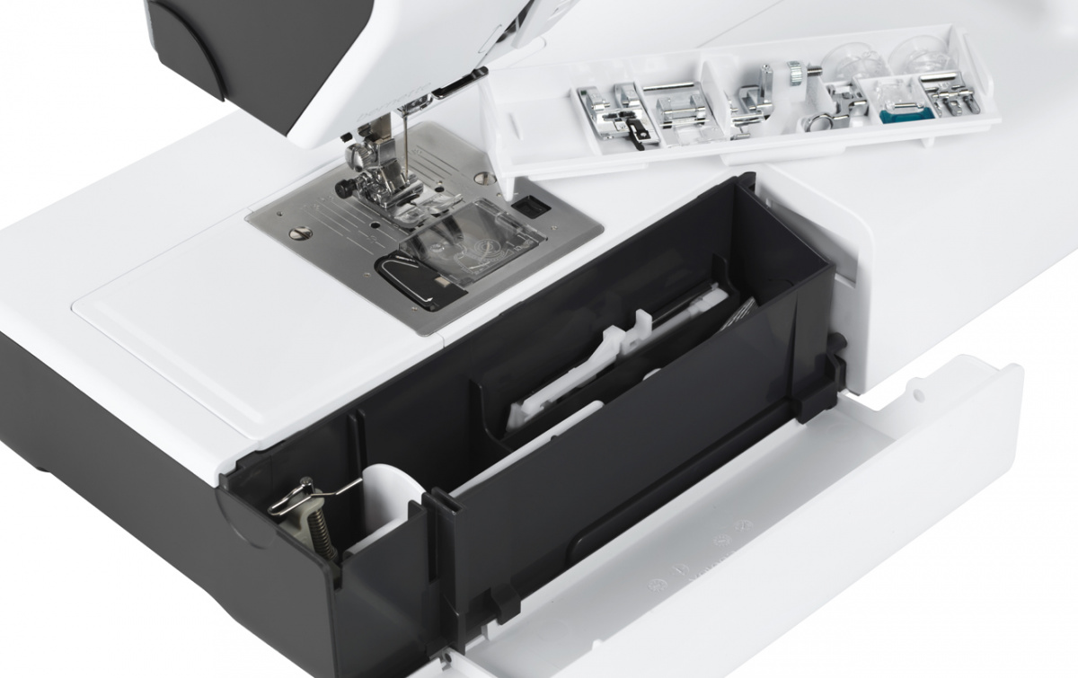 Швейная машина BERNETTE b77 