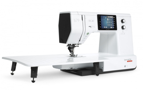 Швейно-вышивальная машина Bernette b79