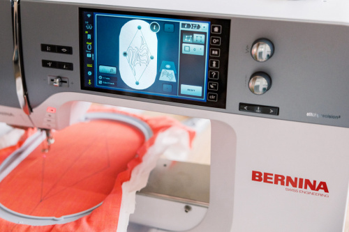 Швейно-вышивальная машина Bernina 735 PRO