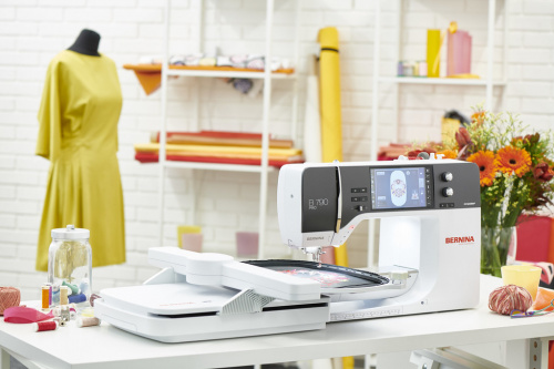 Швейно-вышивальная машина Bernina B790 Pro