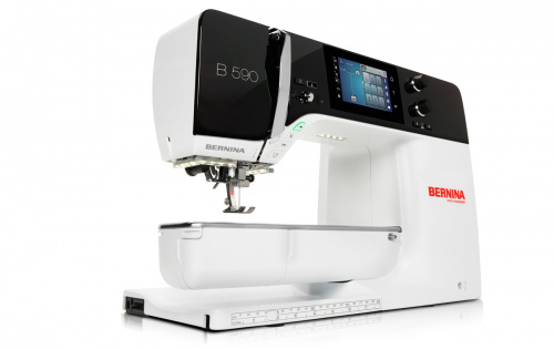 Швейная машина BERNINA 590 