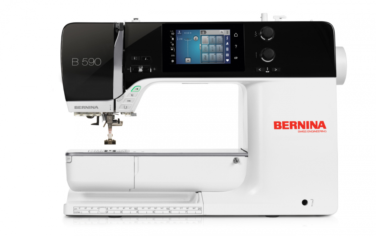 BERNINA 590 швейная машина