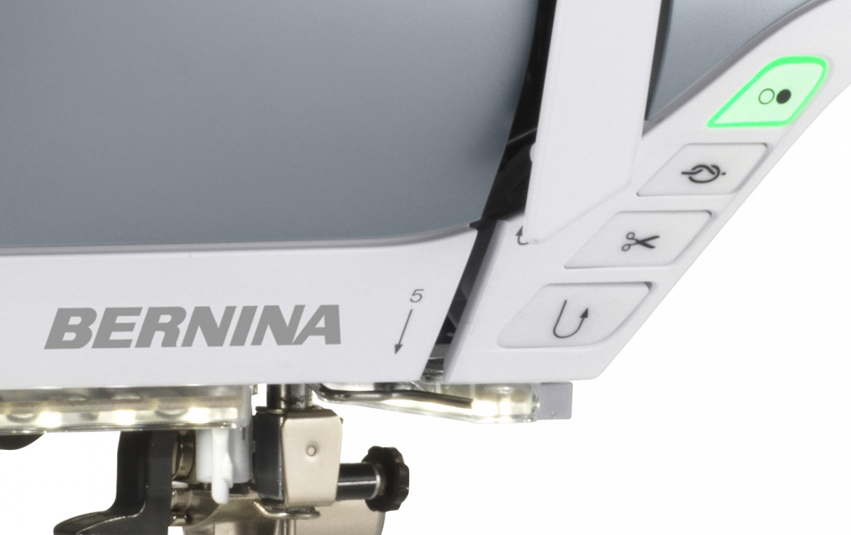 Швейная машина BERNINA 480 