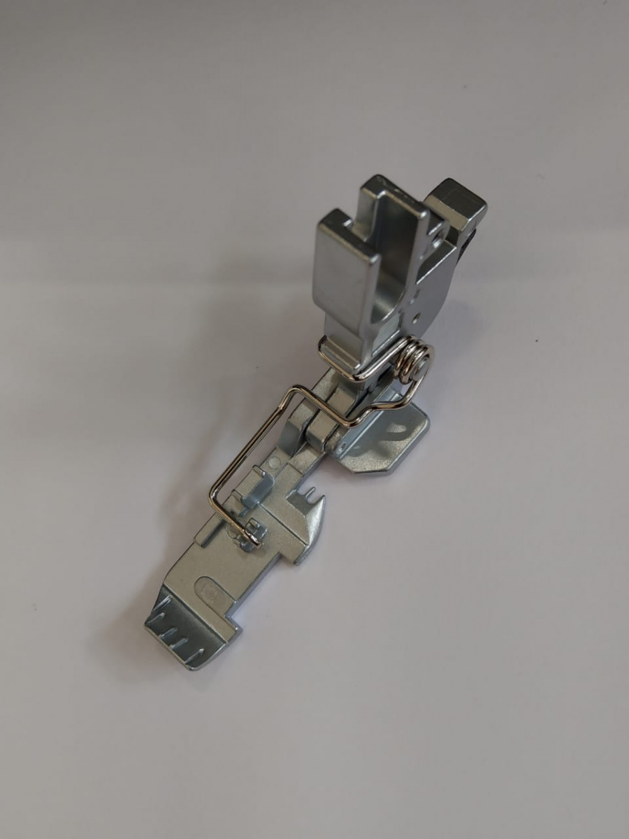 Bernina Лапка стандартная для оверлока 870D, 880DL